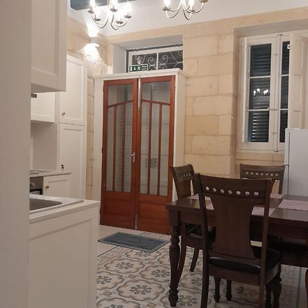 Charming Town House In Cospicua, Valperga Rooms Exterior photo