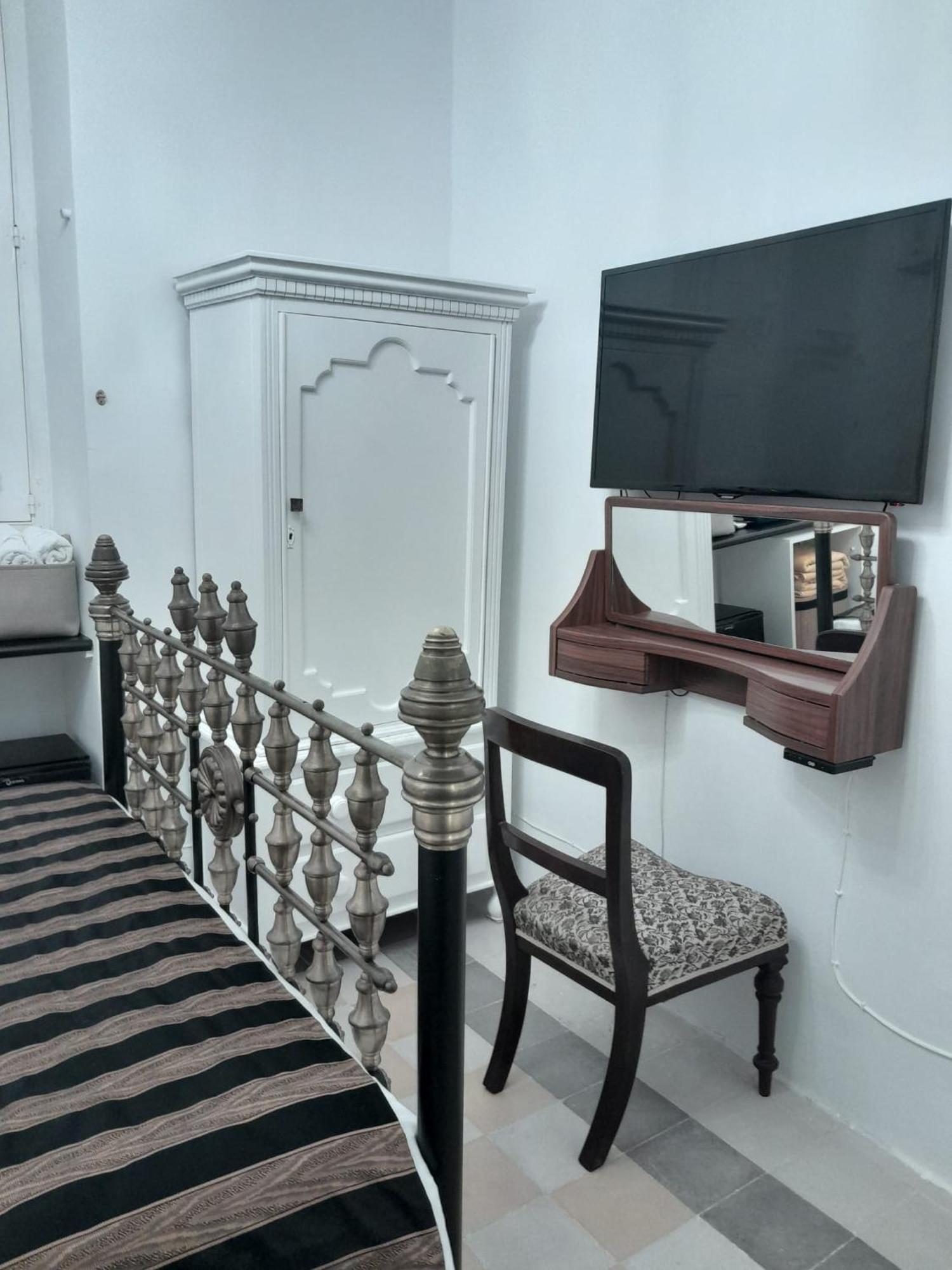 Charming Town House In Cospicua, Valperga Rooms Exterior photo